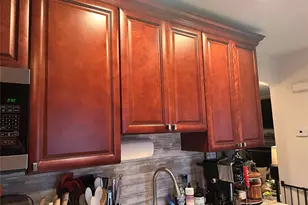 194 E Parkview Dr, Shirley, NY 11967 - Photo 9