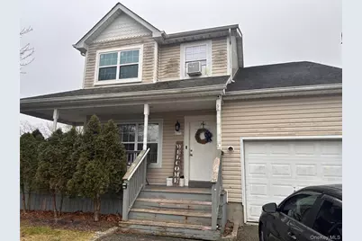 194 E Parkview Drive, Shirley, NY 11967 - Photo 1