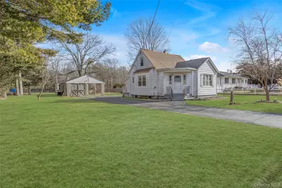 117 Ohio Avenue, Medford, NY 11763 - Photo 19