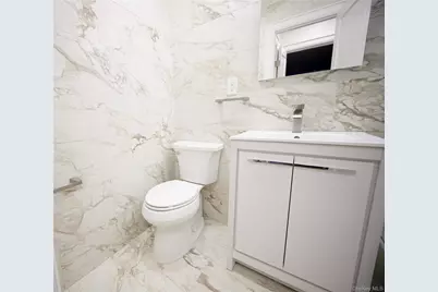 85 S Centre Ave #A20, Rockville Centre, NY 11570 - Photo 5