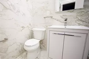 85 S Centre Ave, Rockville Centre, NY 11570 - Photo 5