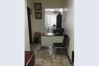 135-30 Roosevelt Avenue #3B, Flushing, NY 11355 - Photo 7