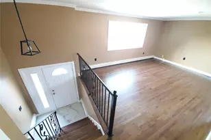 220 Kinkel St, Westbury, NY 11590 - Photo 13