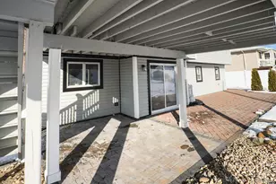 89 Harvest Ln, Commack, NY 11725 - Photo 35