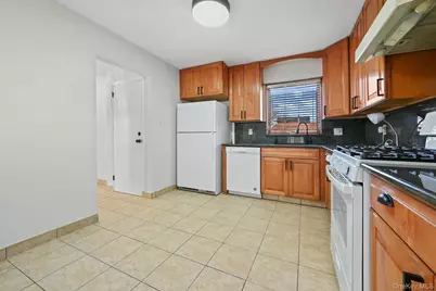 95-03 149th Avenue, Ozone Park, NY 11417 - Photo 9