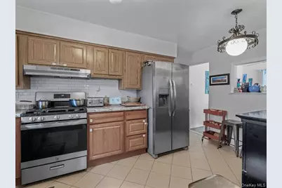 243-17 72nd Avenue, Douglaston, NY 11362 - Photo 7