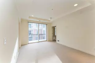 420 Pacing Way, Westbury, NY 11590 - Photo 9