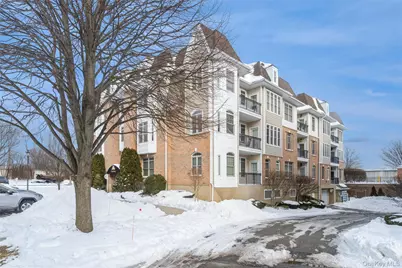 420 Pacing Way, Westbury, NY 11590 - Photo 19