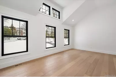 20 Fox Hunt Lane, Cold Spring Harbor, NY 11724 - Photo 17