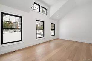 20 Fox Hunt Ln, Cold Spring Harbor, NY 11724 - Photo 17