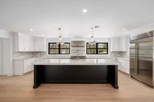 20 Fox Hunt Ln, Cold Spring Harbor, NY 11724 - Photo 9