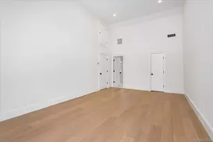 20 Fox Hunt Ln, Cold Spring Harbor, NY 11724 - Photo 23