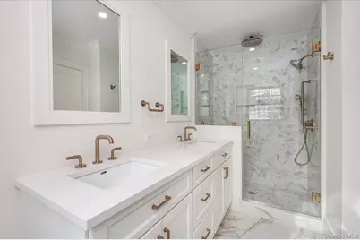 20 Fox Hunt Lane, Cold Spring Harbor, NY 11724 - Photo 19