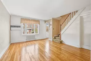 20-13 26th St, Astoria, NY 11105 - Photo 15