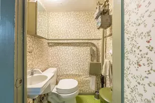 20-13 26th St, Astoria, NY 11105 - Photo 11