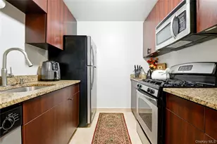 141-16 84th Dr, Briarwood, NY 11435 - Photo 13