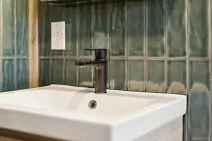 176 Maple Ave, Flanders, NY 11901 - Photo 29