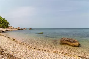 1850 Rocky Point Rd, East Marion, NY 11939 - Photo 23