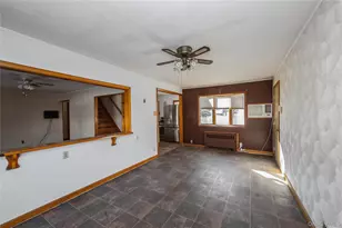 54 31st St, Copiague, NY 11726 - Photo 9