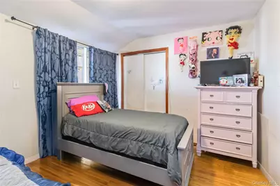 23-19 100th Street, East Elmhurst, NY 11369 - Photo 19