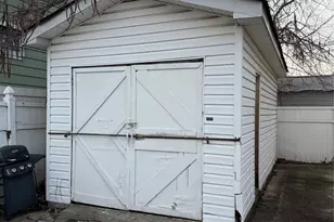 140-18 Foch Blvd, Jamaica, NY 11436 - Photo 7