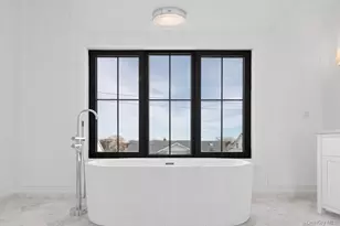 24 Midway St, Babylon, NY 11702 - Photo 33