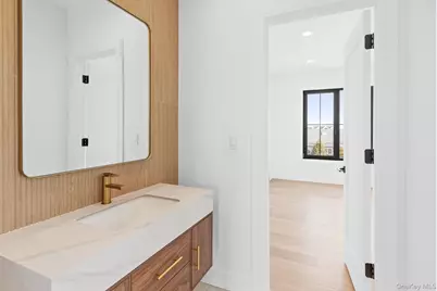 24 Midway Street, Babylon, NY 11702 - Photo 19