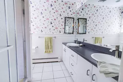 14 Hills Park Lane, Smithtown, NY 11787 - Photo 29