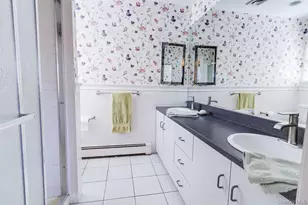 14 Hills Park Ln, Smithtown, NY 11787 - Photo 29