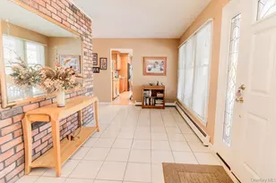 14 Hills Park Ln, Smithtown, NY 11787 - Photo 11