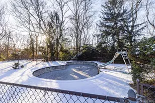 14 Hills Park Ln, Smithtown, NY 11787 - Photo 41