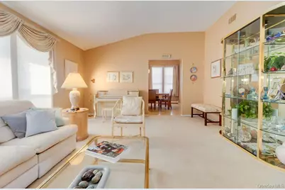 14 Hills Park Lane, Smithtown, NY 11787 - Photo 13