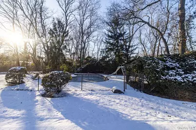 14 Hills Park Lane, Smithtown, NY 11787 - Photo 37