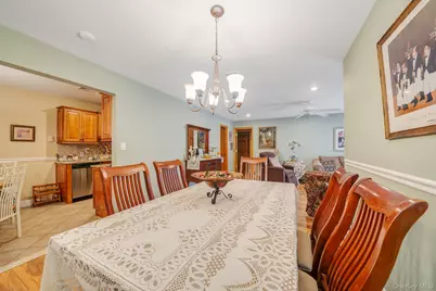 1107 Cabot Court N, Saint James, NY 11780 - Photo 5