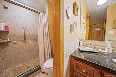 1107 Cabot Court N, Saint James, NY 11780 - Photo 19