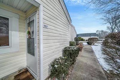 1107 Cabot Court N, Saint James, NY 11780 - Photo 23