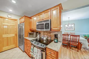 1107 Cabot Ct N, Saint James, NY 11780 - Photo 9