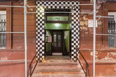 202 W 118th St #5A, New York, NY 10026 - Photo 15