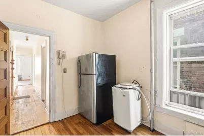 202 W 118th St #5A, New York, NY 10026 - Photo 5