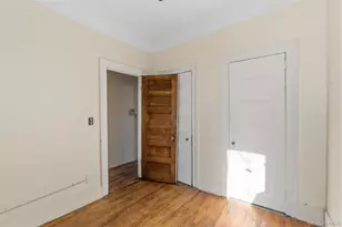 202 W 118th St, New York, NY 10026 - Photo 3