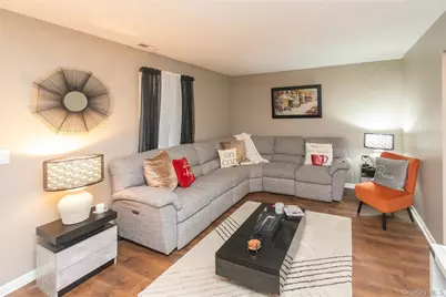 20 Wintergreen Court, Montgomery, NY 12549 - Photo 3