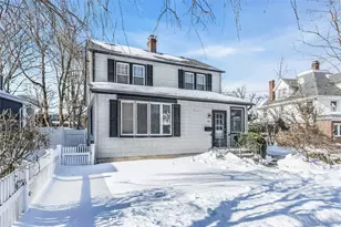 12 Summers St, Oyster Bay, NY 11771 - Photo 3