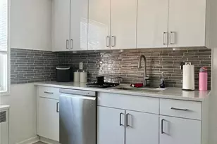 89-15 Parsons Blvd, Jamaica, NY 11432 - Photo 15