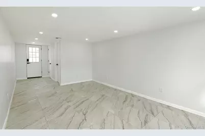 45 Crown Avenue, Huntington, NY 11743 - Photo 11