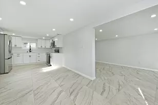 45 Crown Ave, Huntington, NY 11743 - Photo 7