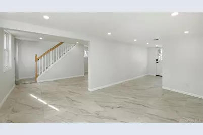 45 Crown Avenue, Huntington, NY 11743 - Photo 13