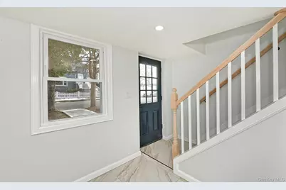 45 Crown Avenue, Huntington, NY 11743 - Photo 5