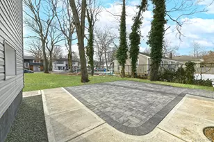 45 Crown Ave, Huntington, NY 11743 - Photo 27