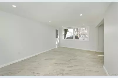 45 Crown Avenue, Huntington, NY 11743 - Photo 15