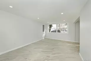 45 Crown Ave, Huntington, NY 11743 - Photo 15